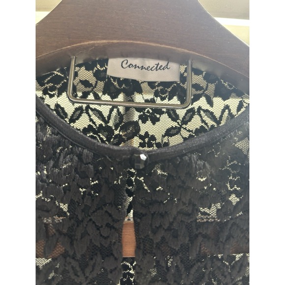 Connected Apparel Small Black Cropped Lace Scalloped Shrug Floral Open Front - Picture 2 of 6